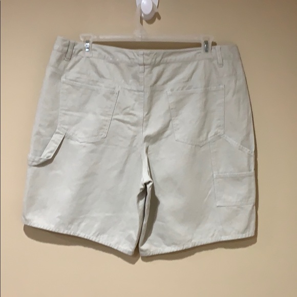 Faded Glory khaki shorts - Picture 3 of 6